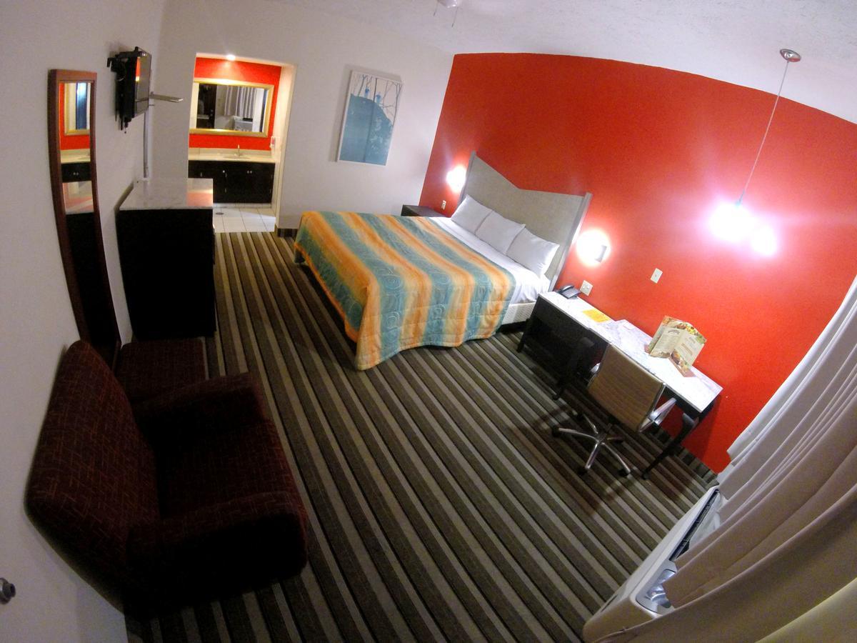 Las Torres Hotel เม็กซิกาลิ ภายนอก รูปภาพ